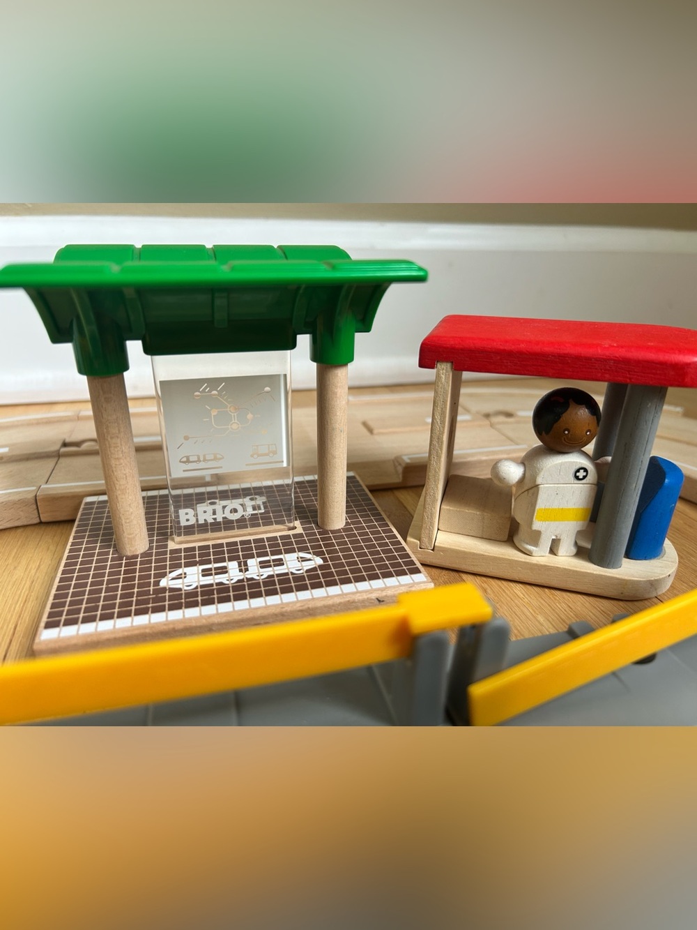 BRIO Wooden Railway Street Double Wide Bus Passenger Station Railroad Crossing - Picture 2 of 15